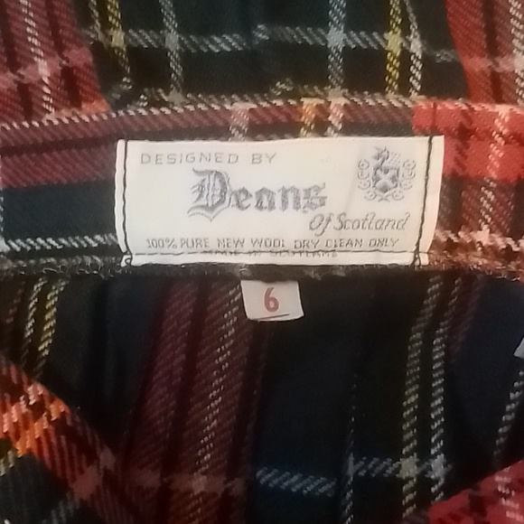 Dean of Scotland women's tartan skirt, size 6, 100%wool. - Picture 5 of 5